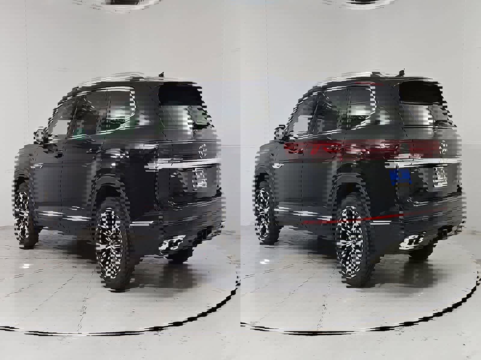 New 2026 Volkswagen Atlas SEL Premium R-Line image 4