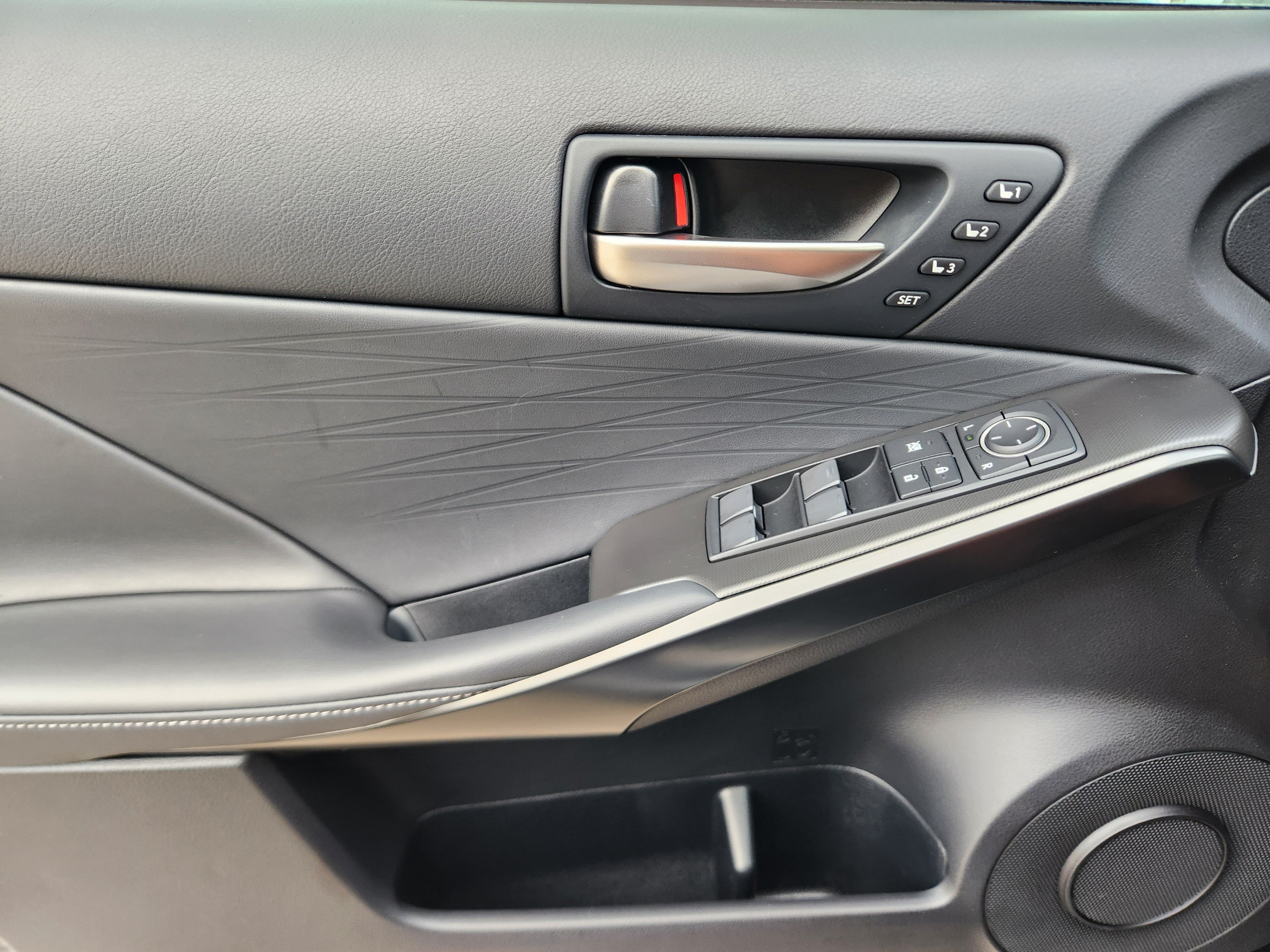Used 2024 Lexus IS 350 F Sport RWD image 19