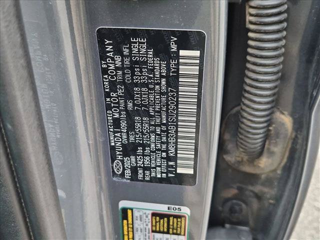 Used 2025 Hyundai Kona SEL FWD image 24