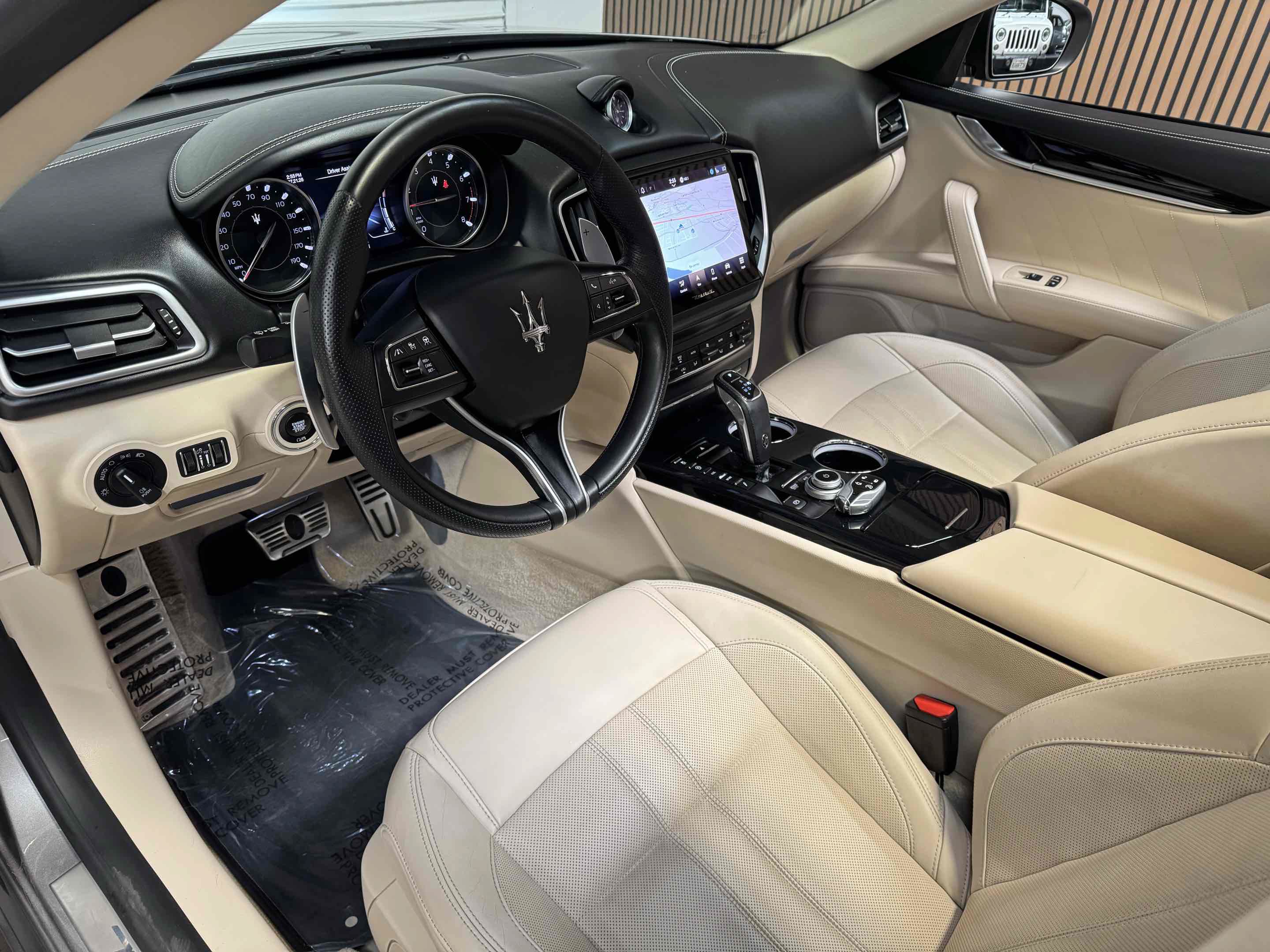 Used 2021 Maserati Ghibli S GranSport RWD image 5