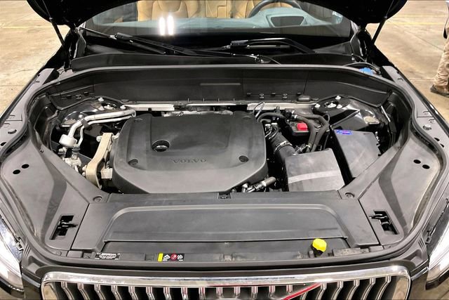 Certified 2024 Volvo XC90 B6 Ultimate w/ Protection Package Premier image 13