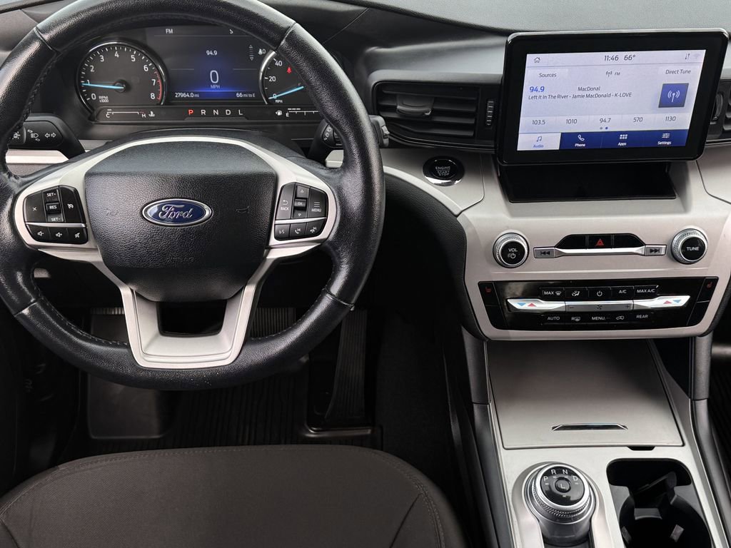 Used 2023 Ford Explorer XLT image 13