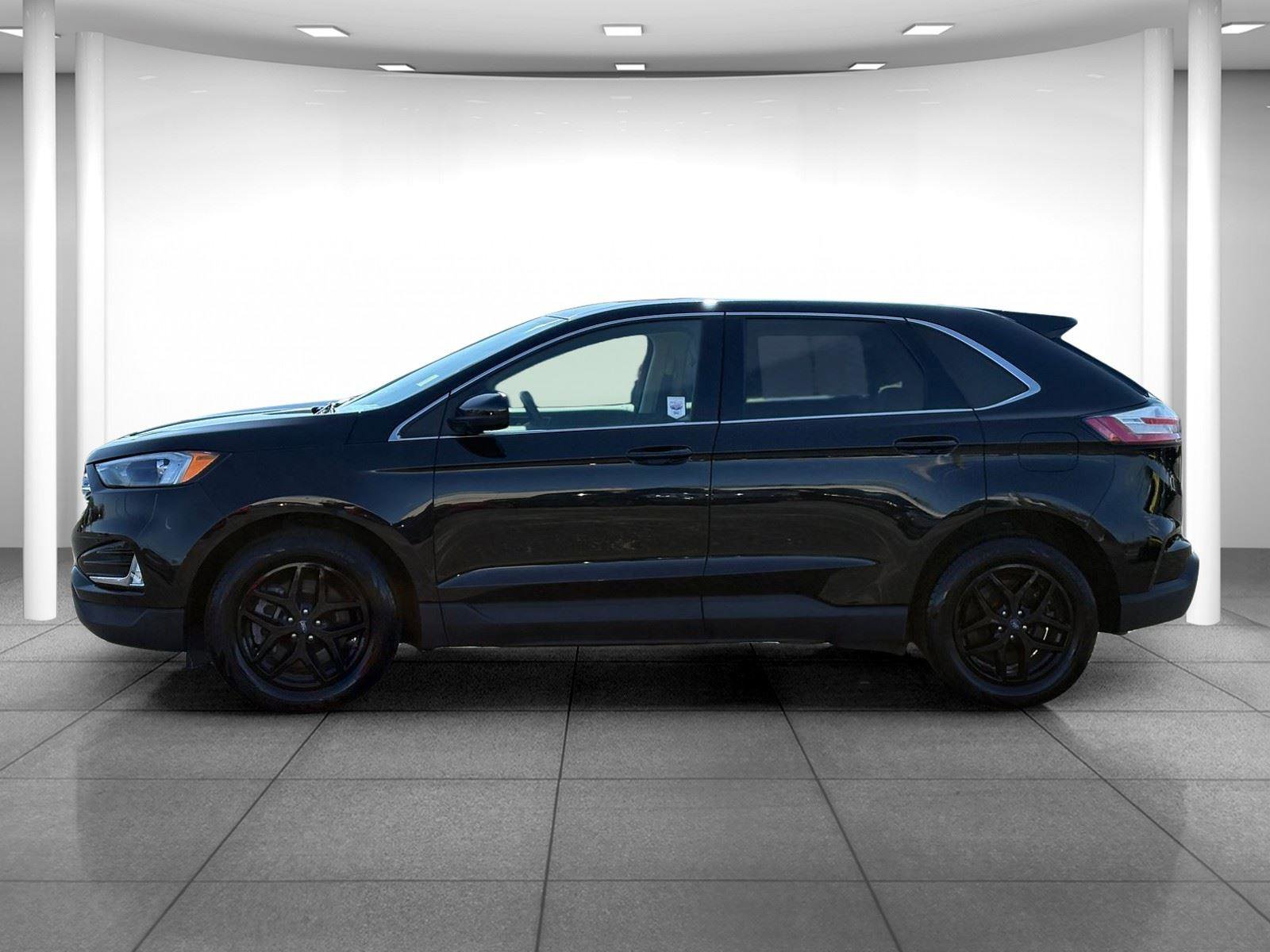 Used 2022 Ford Edge SEL w/ Convenience Package AWD/4WD image 4
