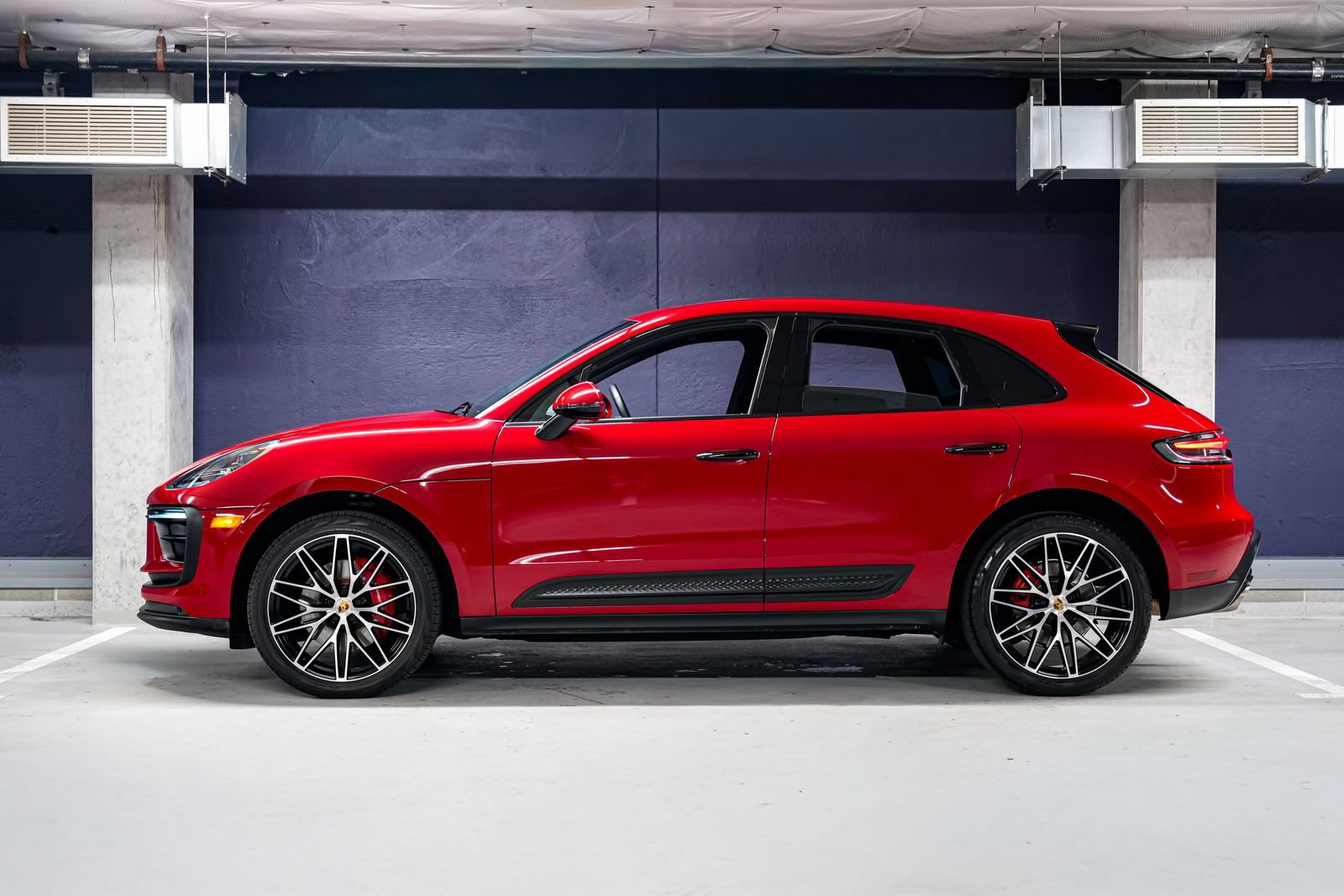 Used 2023 Porsche Macan S w/ Premium Package Plus AWD/4WD image 7
