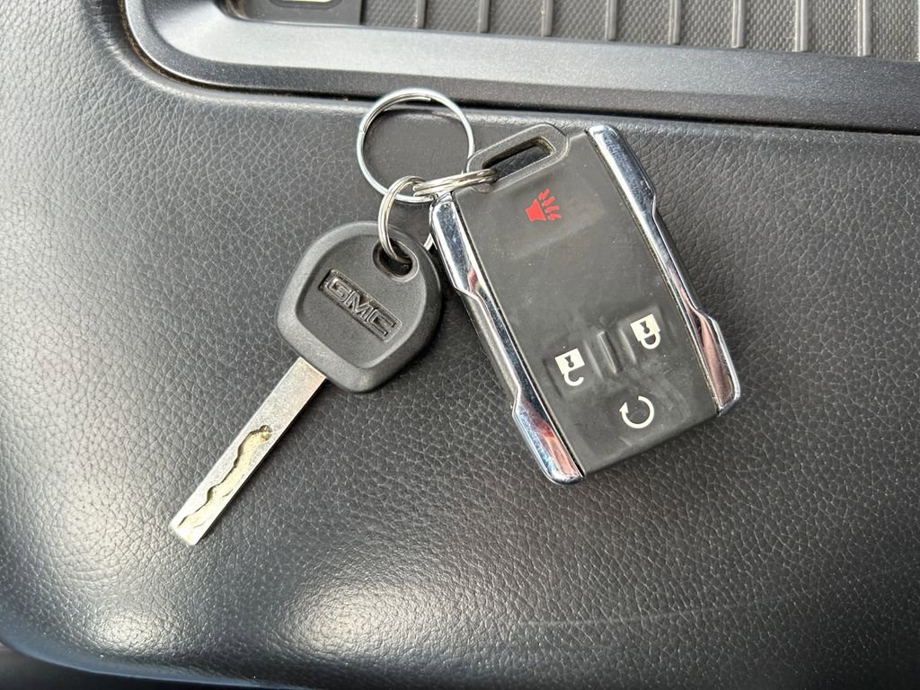 Used 2019 GMC Sierra 2500 Denali w/ Duramax Plus Package AWD/4WD image 31