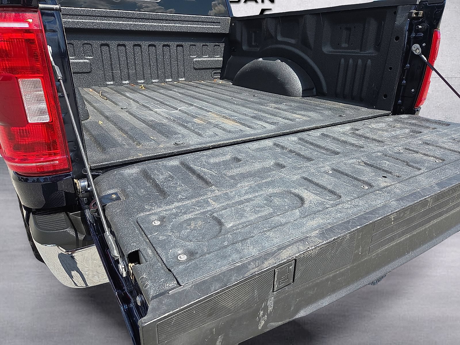 Used 2023 Ford F150 XLT w/ Equipment Group 302A High AWD/4WD image 9