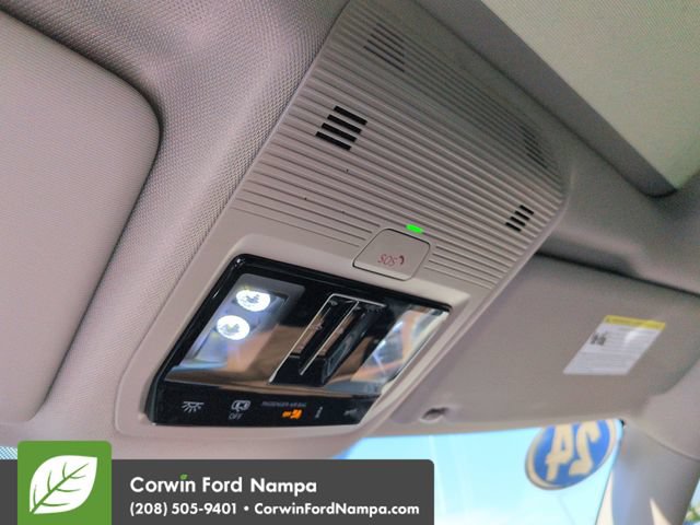 Used 2024 Volkswagen Atlas SE AWD/4WD image 22
