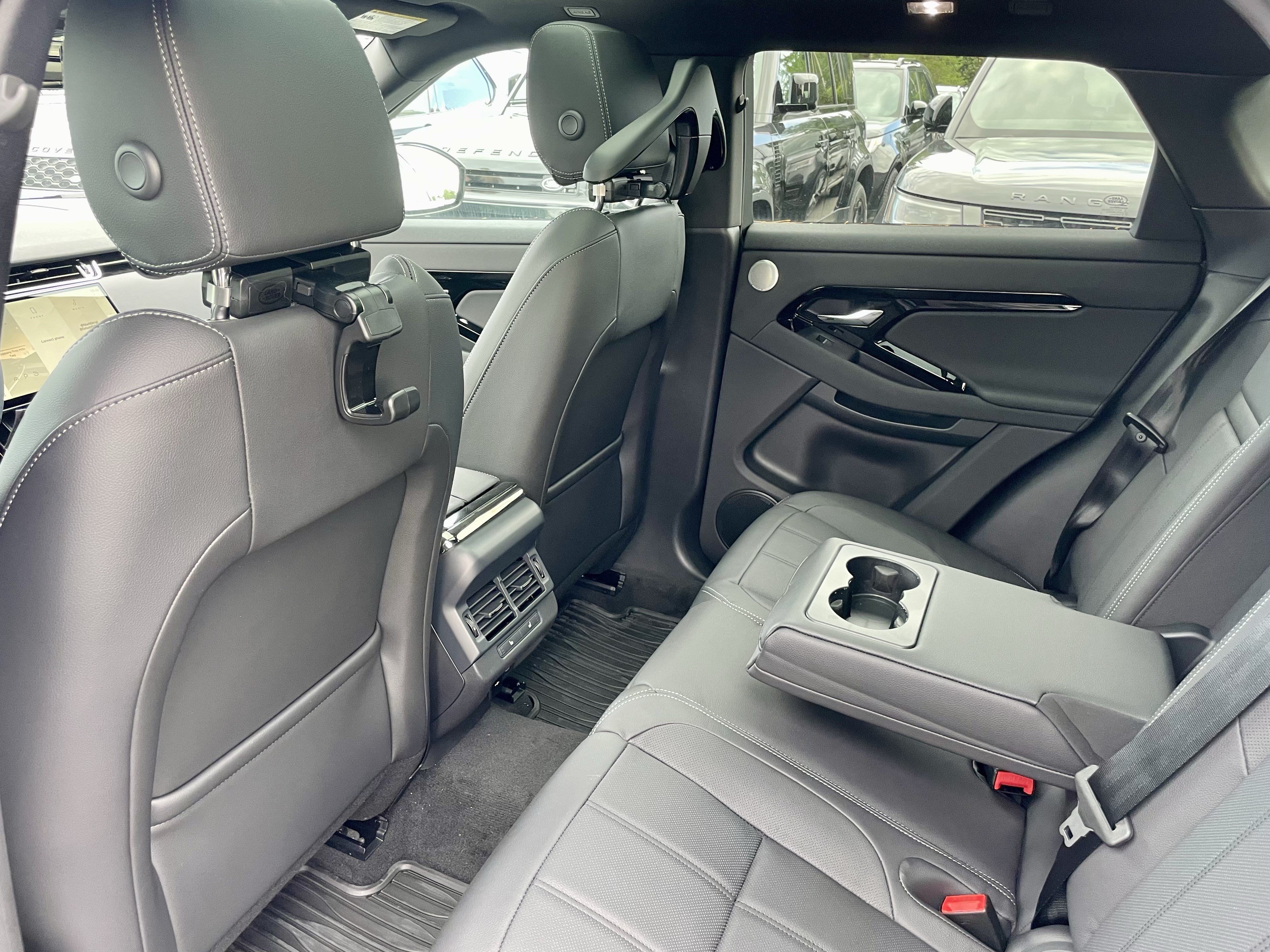 New 2026 Land Rover Range Rover Evoque Hoxton AWD/4WD image 30