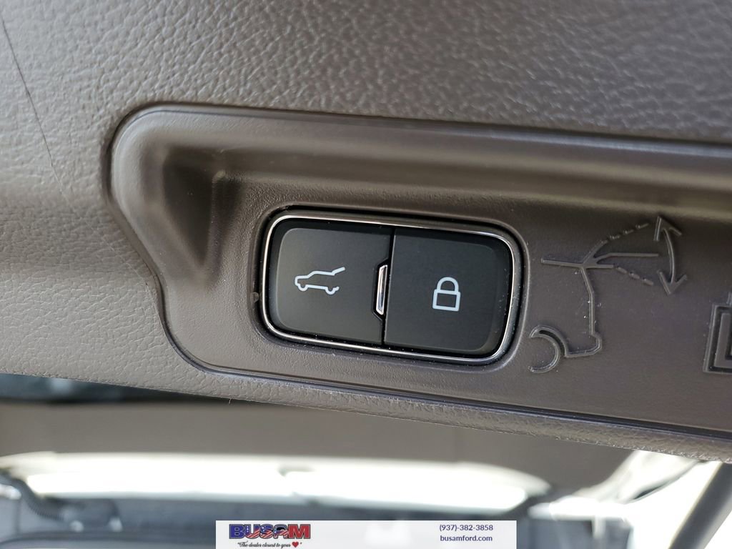 Certified 2022 Ford Explorer Platinum w/ Equipment Group 601A image 10