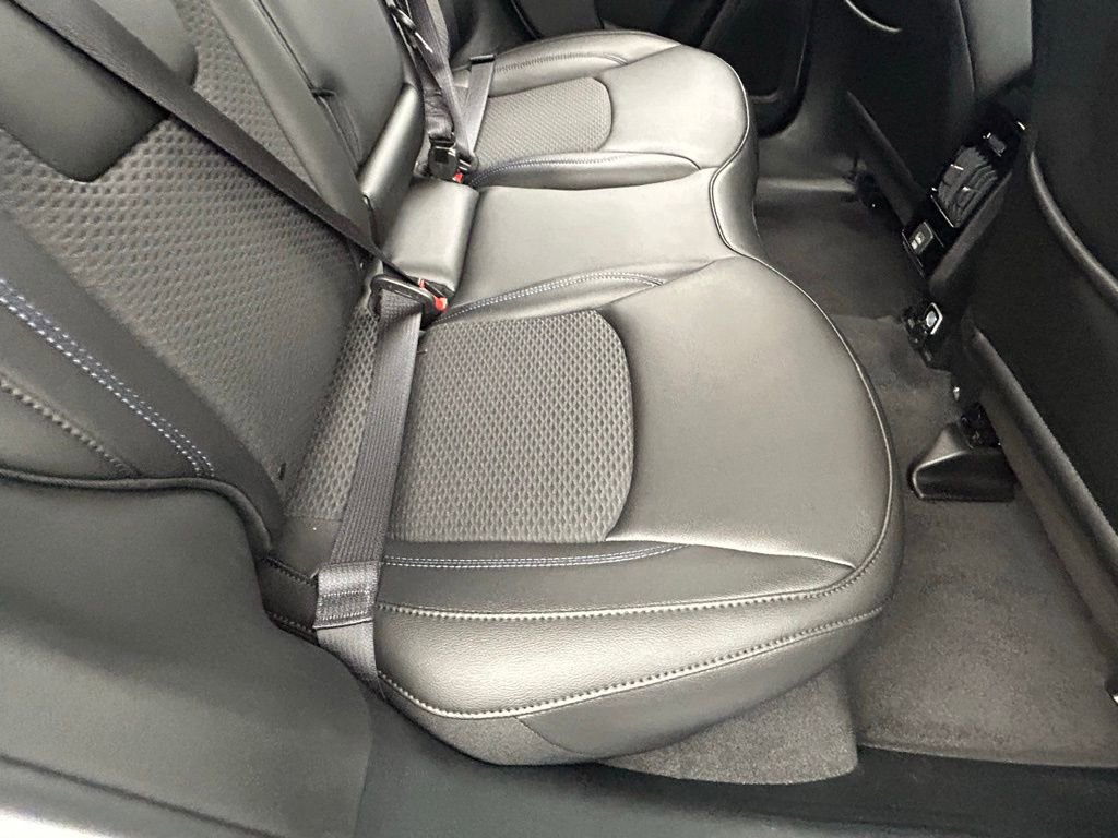 Used 2024 Jeep Compass Latitude AWD/4WD image 36