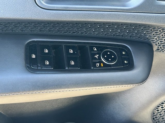 Certified 2023 Nissan Ariya FWD image 22