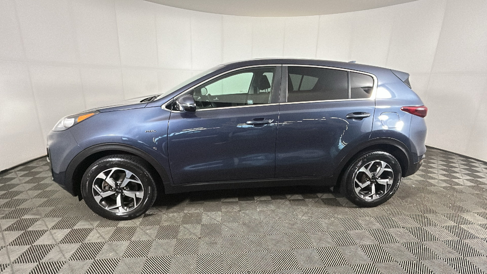 Used 2020 Kia Sportage LX w/ LX Popular Package AWD/4WD image 7
