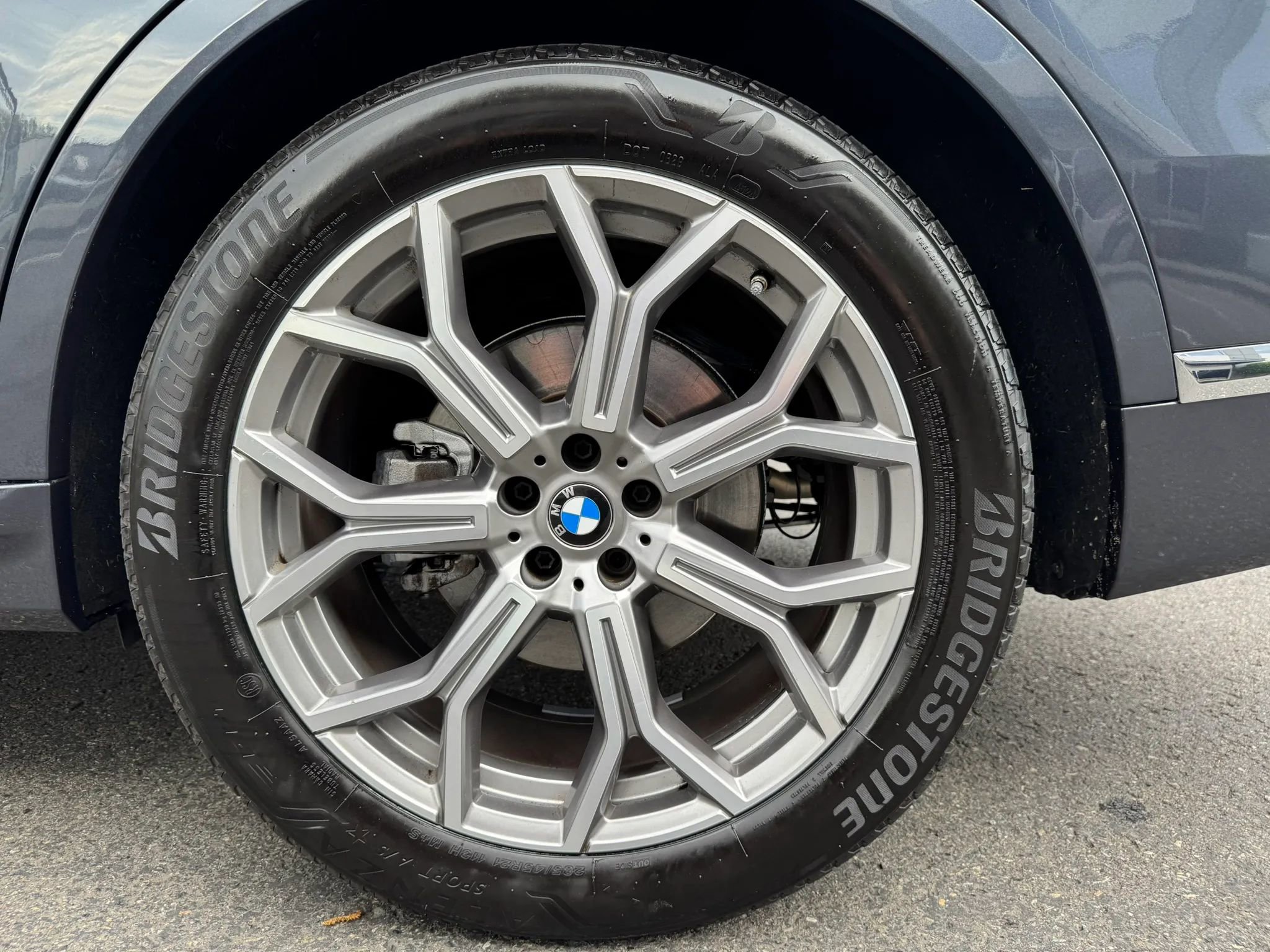 Used 2022 BMW X7 xDrive40i w/ Premium Package image 22