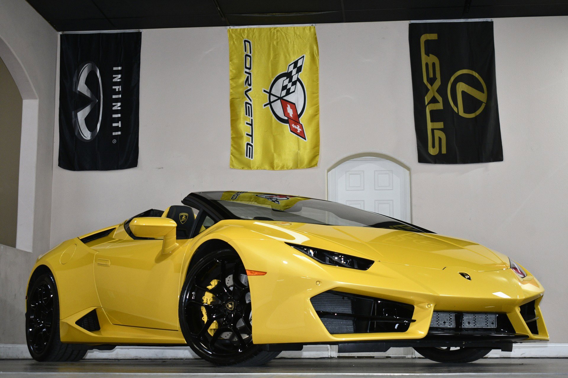 Used 2018 Lamborghini Huracan LP 580-2 image 82