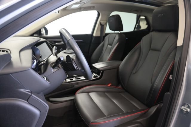 Used 2023 Buick Envision Essence w/ Sport Touring Package AWD/4WD image 19