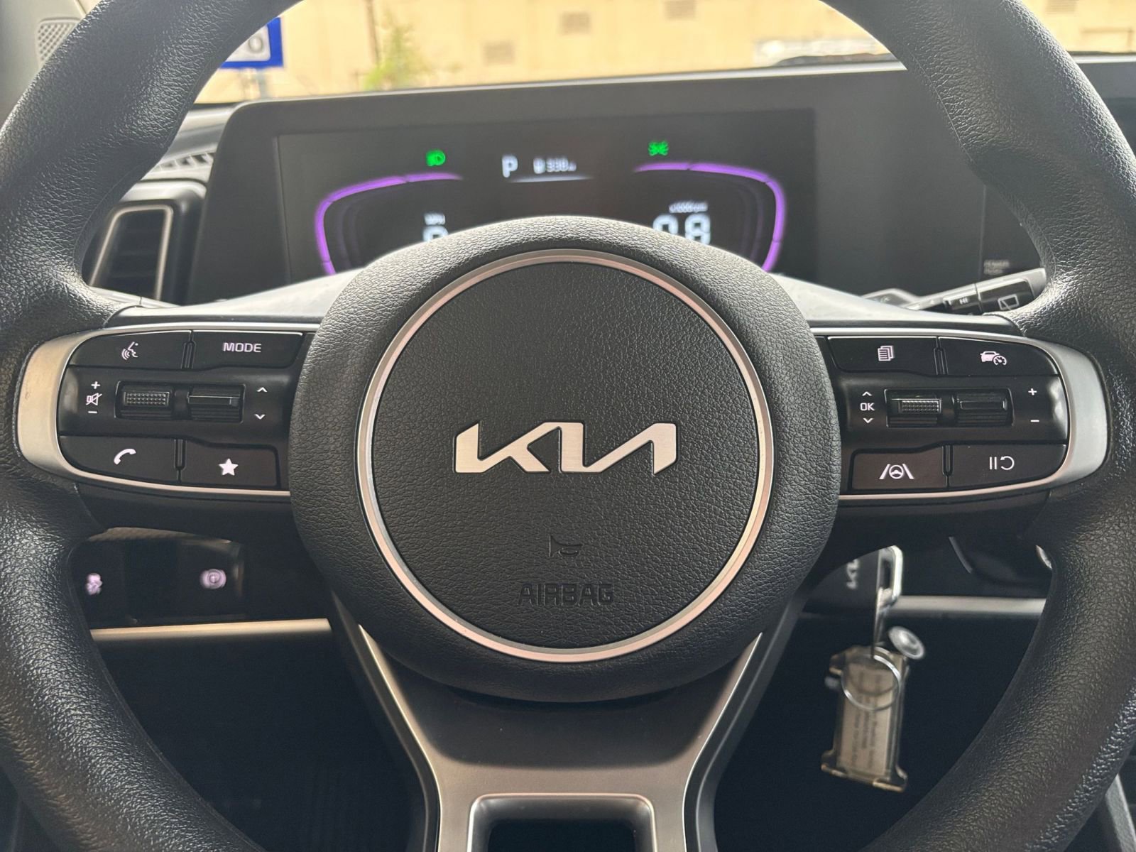 Used 2025 Kia Sportage LX image 28