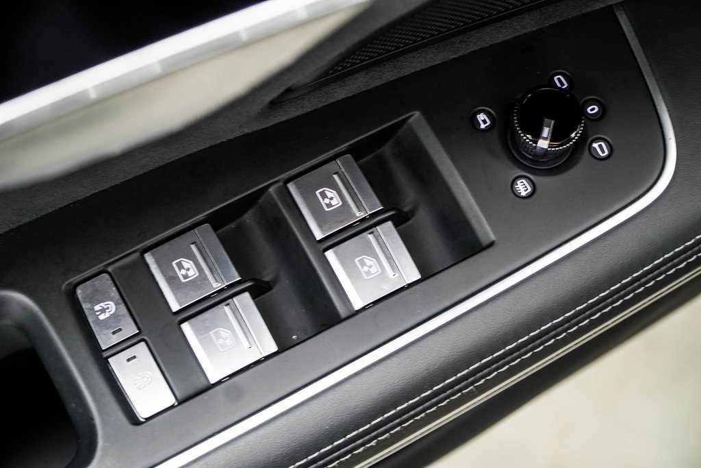 Used 2022 Audi S8 image 45