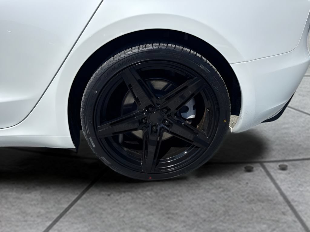 Used 2024 Tesla Model 3 Standard Range RWD image 23