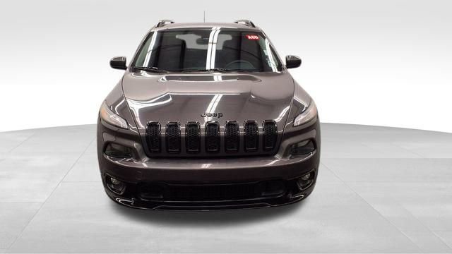 Used 2018 Jeep Cherokee Latitude image 2