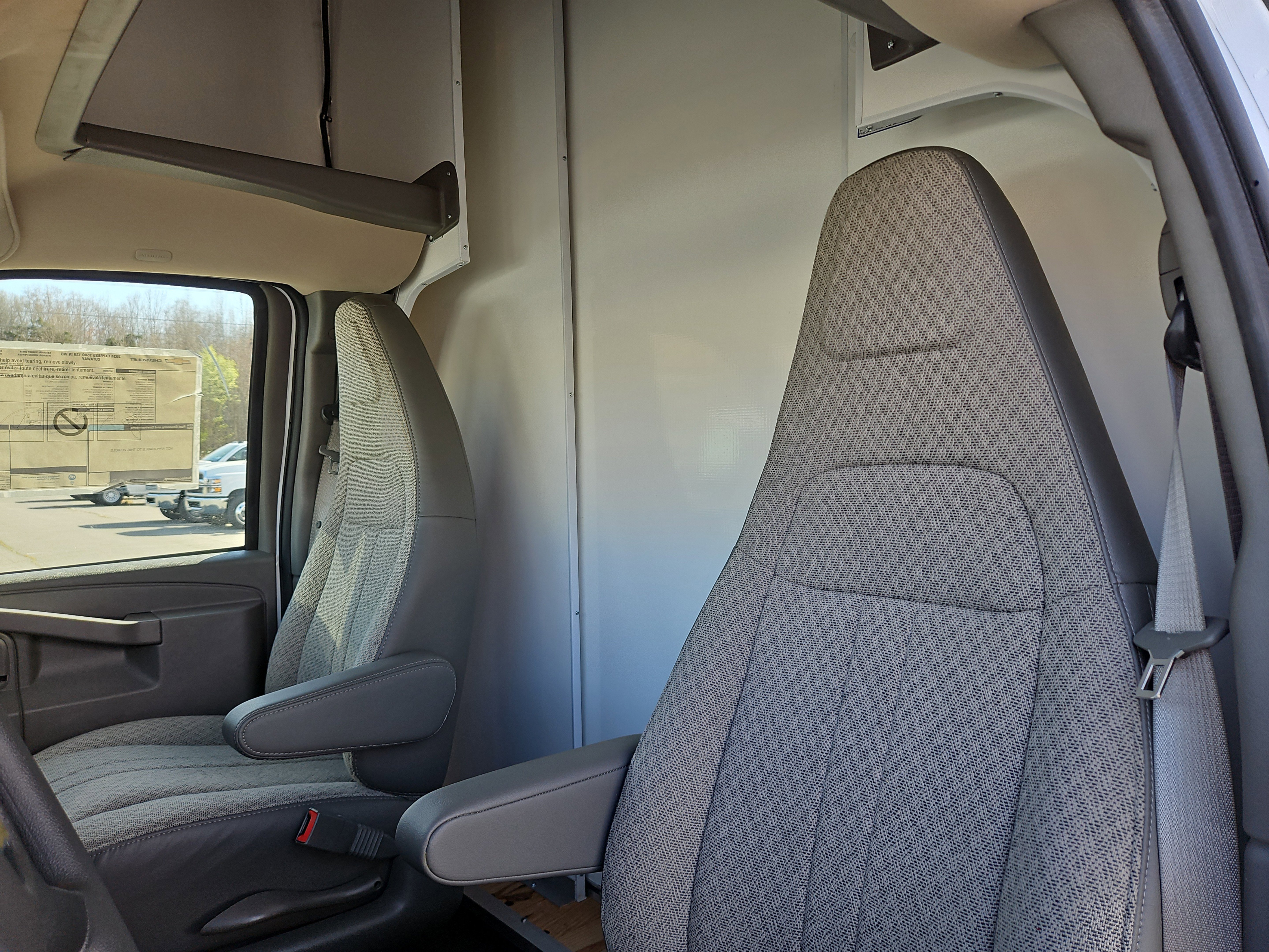 New 2024 Chevrolet Express 3500 1WT w/ Power Convenience Package image 12