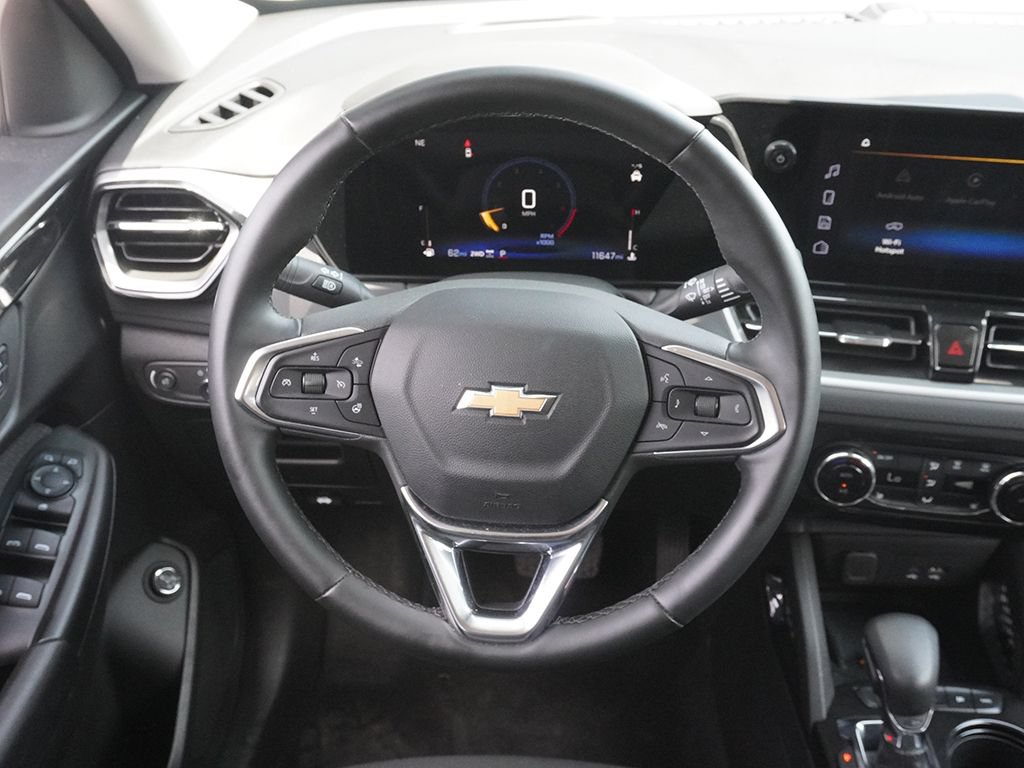 Used 2025 Chevrolet TrailBlazer LT w/ Convenience Package AWD/4WD image 44