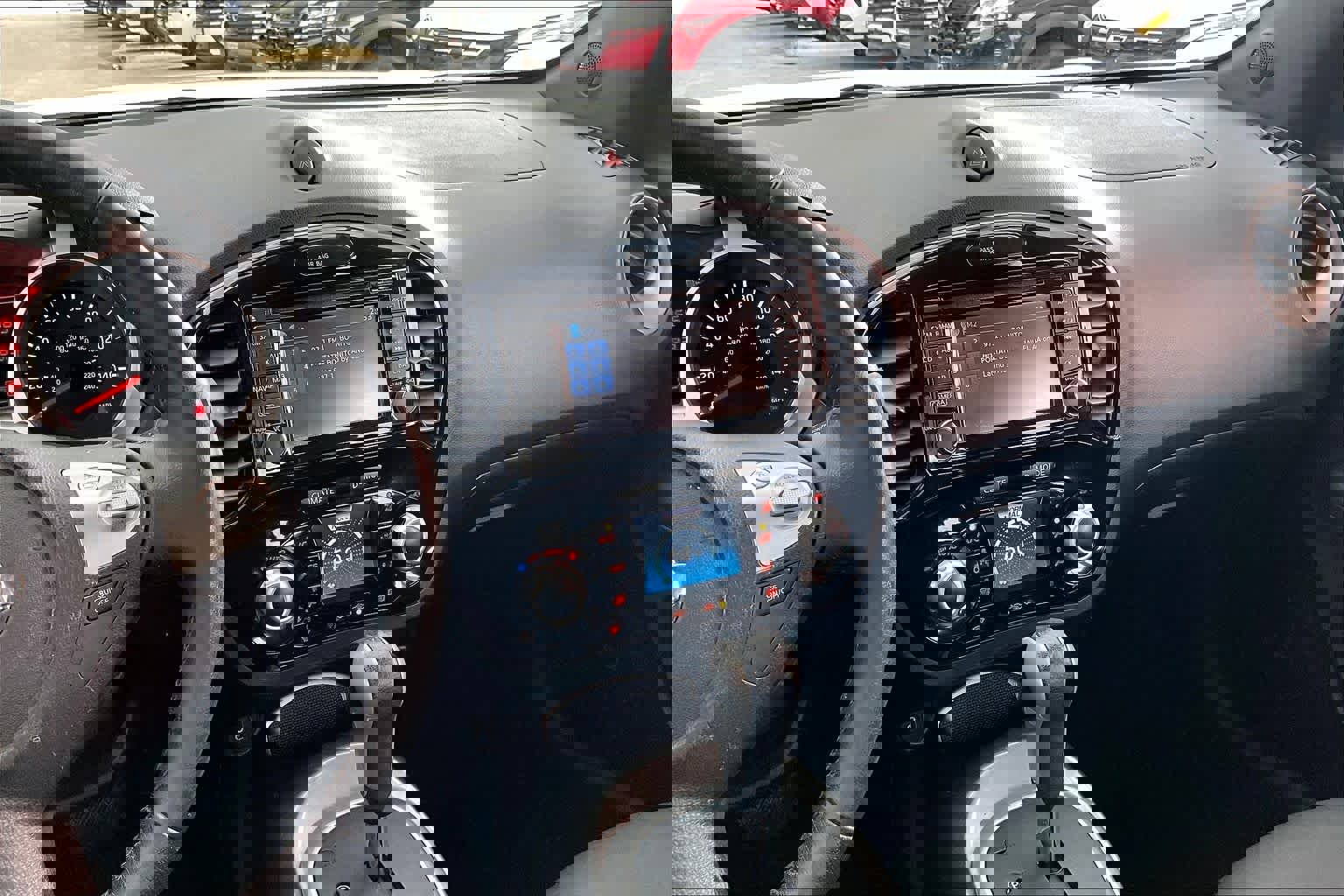 Used 2016 Nissan Juke SL FWD image 7