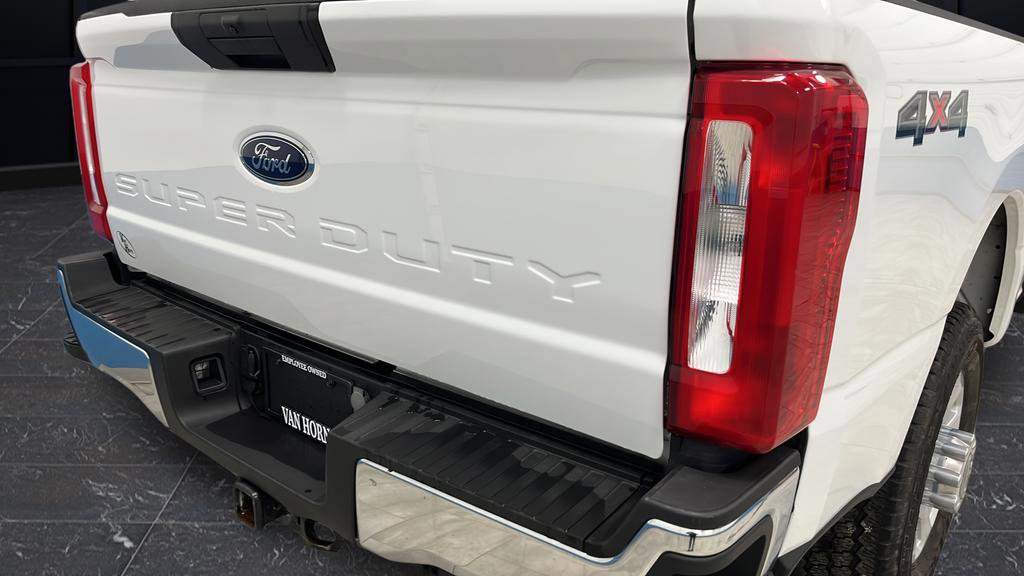 Used 2023 Ford F250 XLT image 35