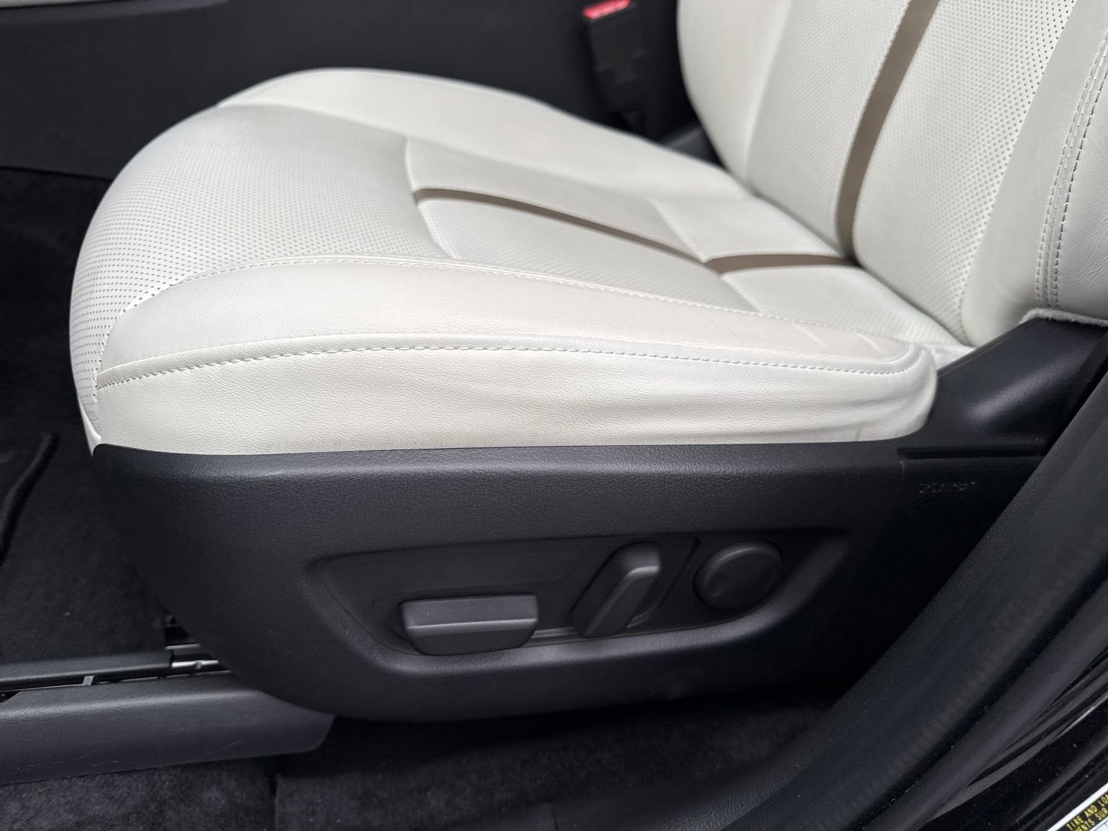 Used 2024 MAZDA CX-90 3.3 Turbo w/ Premium Plus Pkg image 20