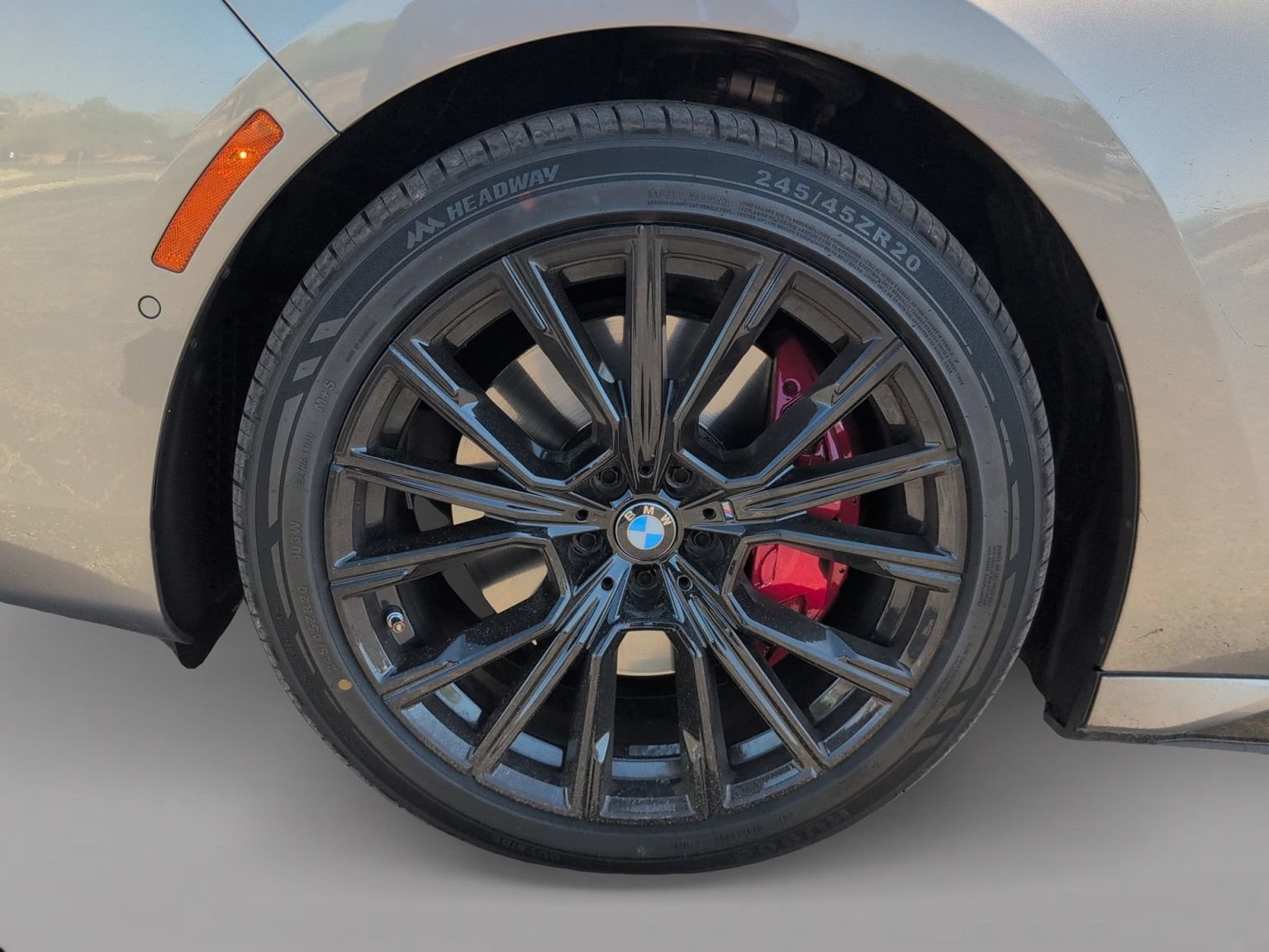Used 2023 BMW 740i RWD image 10