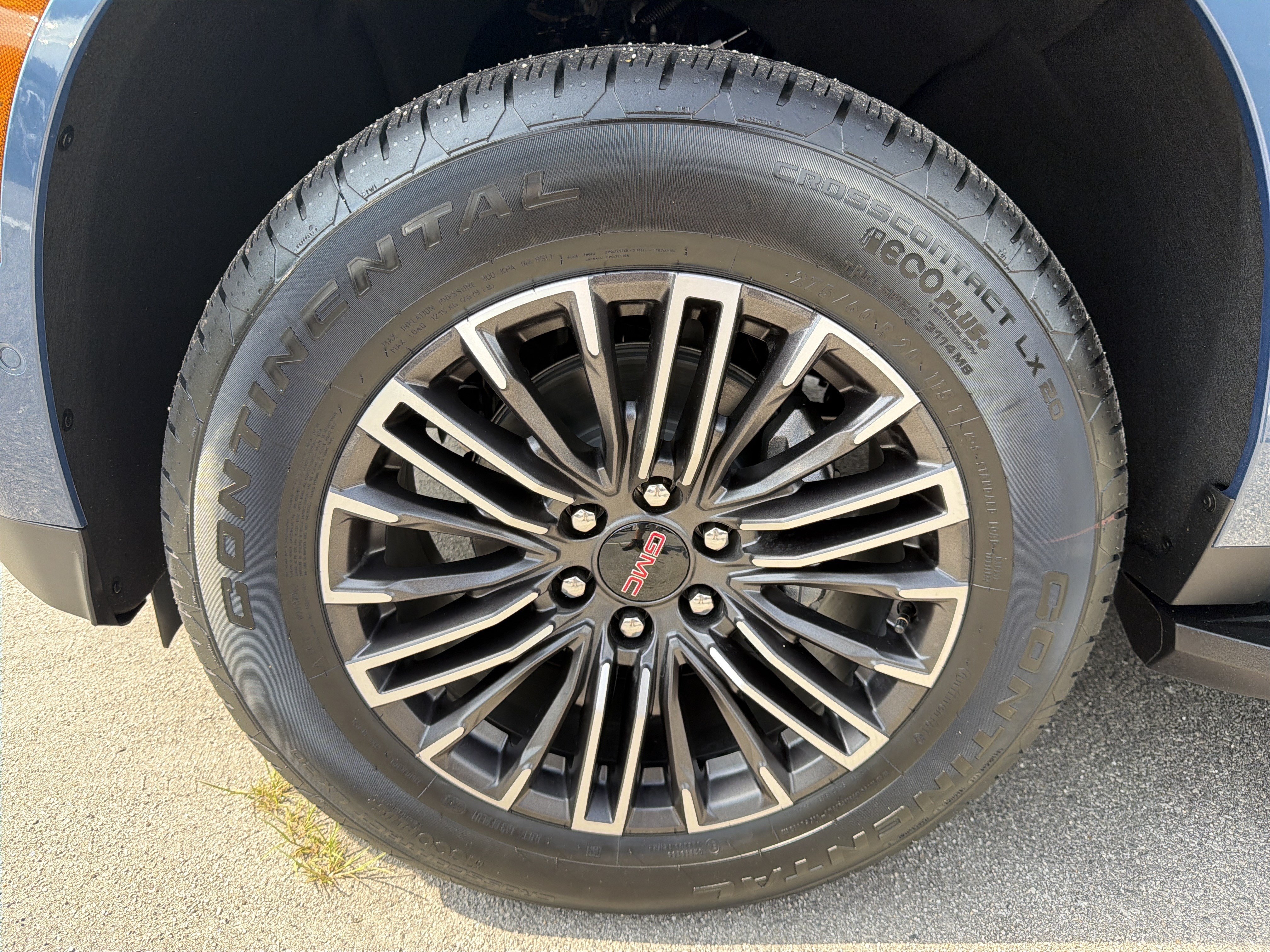 New 2026 GMC Yukon XL Elevation RWD image 12