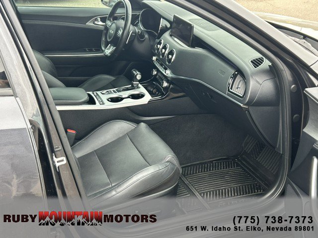 Used 2022 Kia Stinger GT1 AWD/4WD image 27