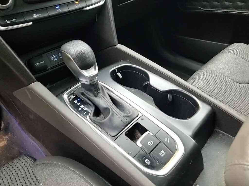 Used 2019 Hyundai Santa Fe SE image 29