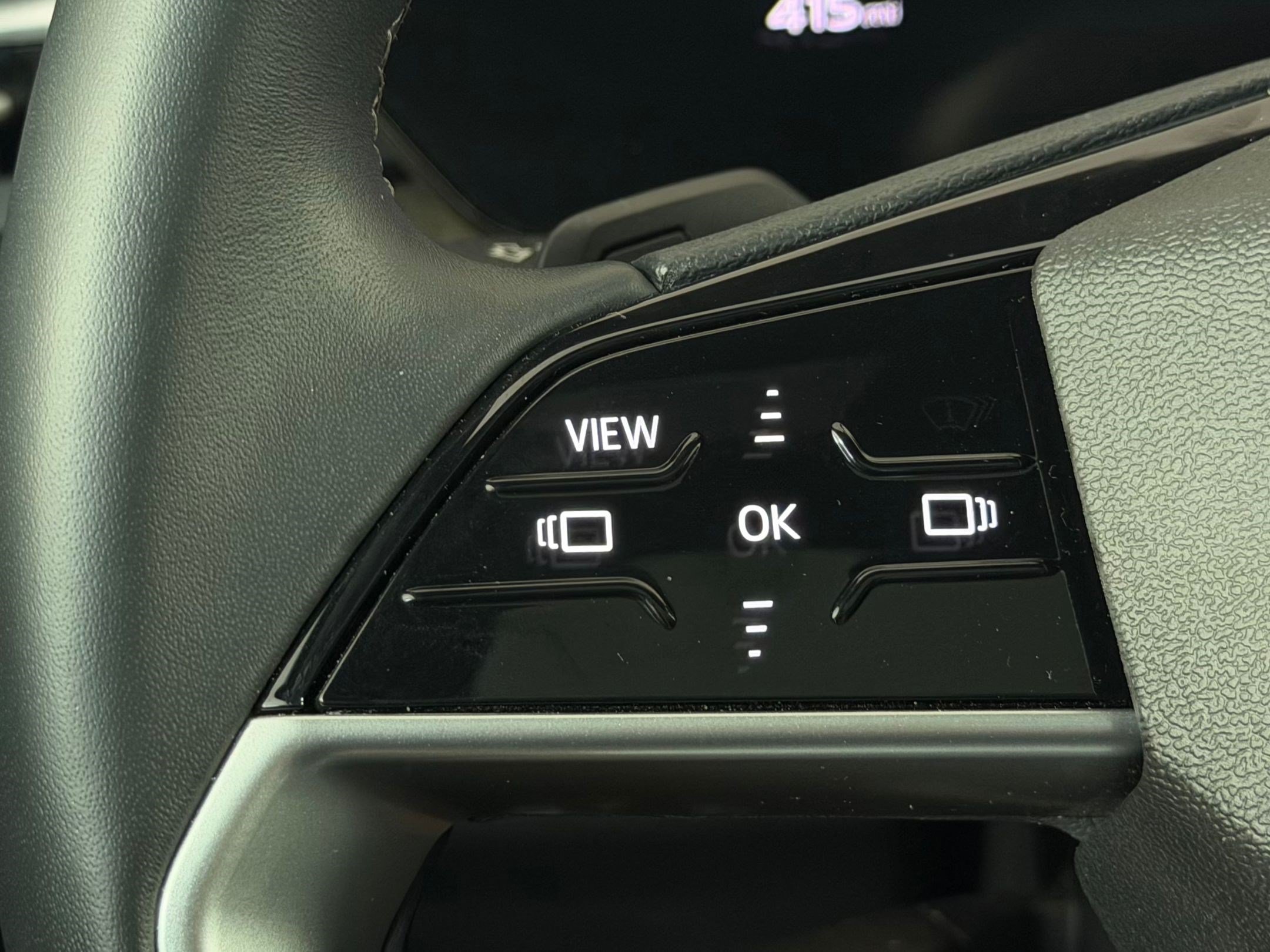 Used 2025 Audi Q5 Premium w/ Convenience Package AWD/4WD image 15
