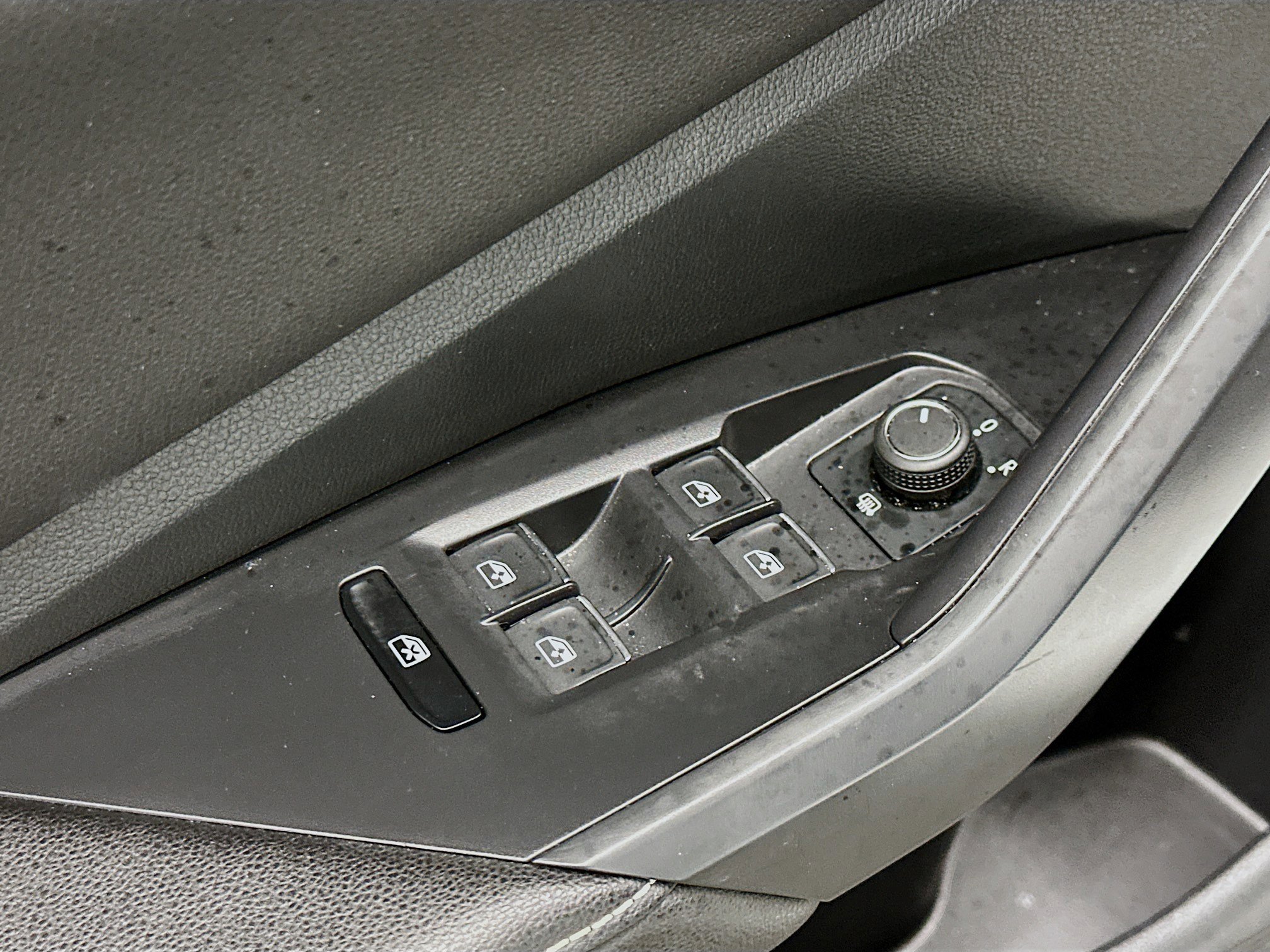 Used 2025 Volkswagen Jetta S FWD image 15