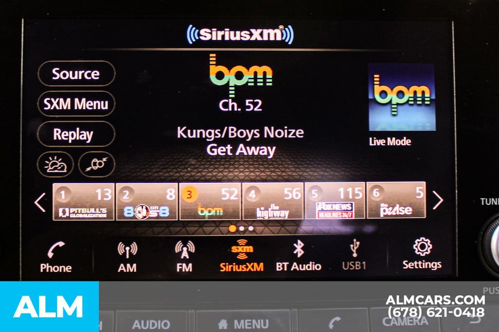 Used 2025 Nissan Rogue SV FWD image 32