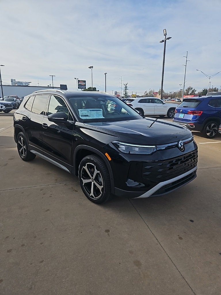 New 2026 Volkswagen Tiguan SE image 3