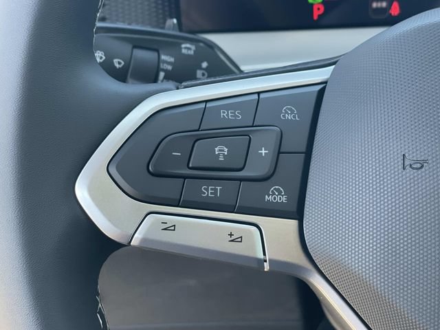 New 2026 Volkswagen Tiguan SE AWD/4WD image 9