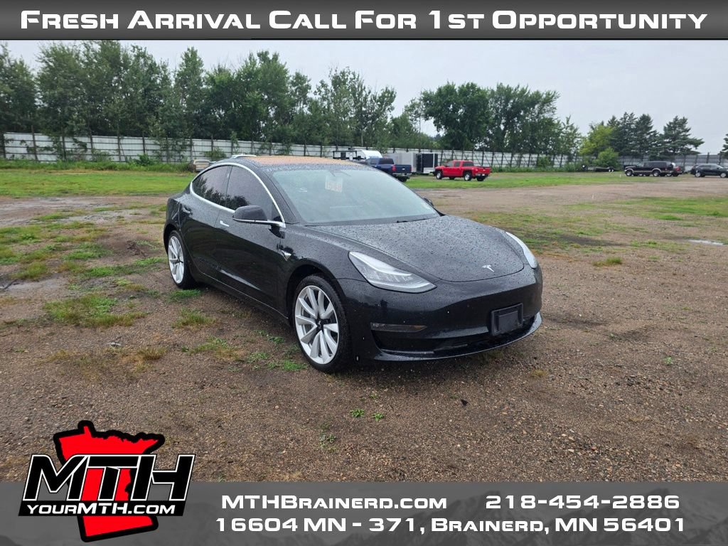Used 2018 Tesla Model 3 Mid Range RWD image 2