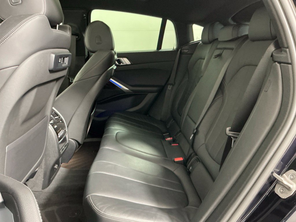 Used 2021 BMW X6 xDrive40i w/ M Sport Package AWD/4WD image 31