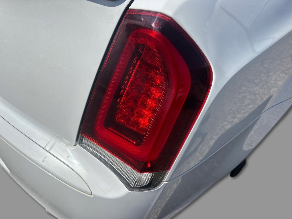 Used 2016 Chrysler 300 S image 22
