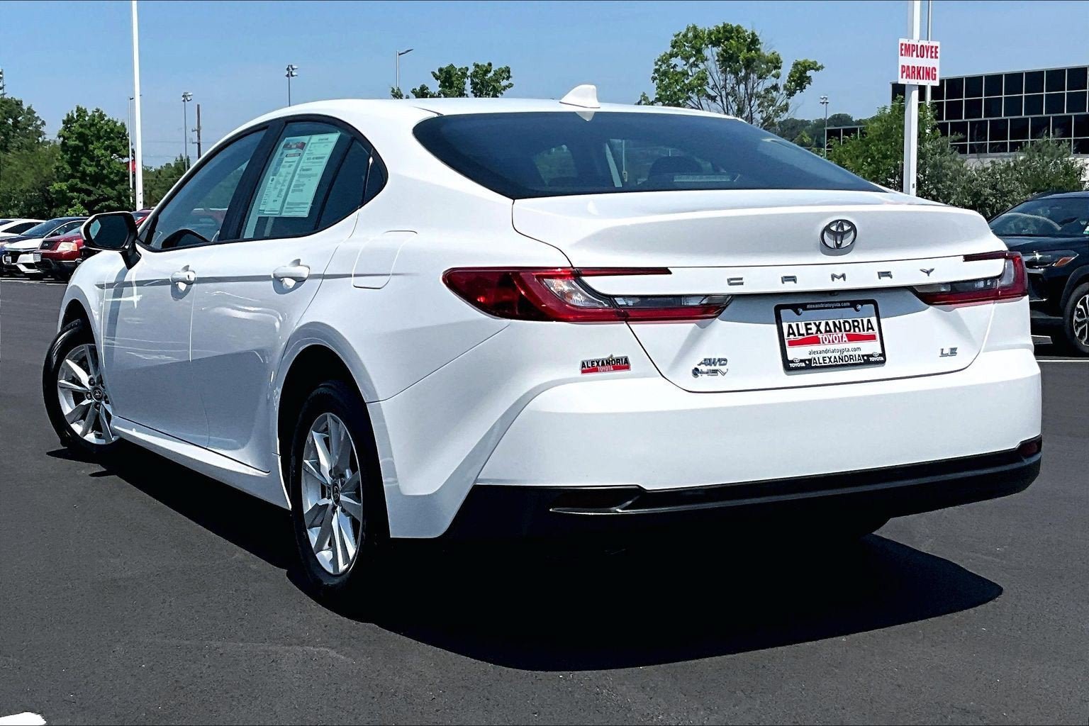 Used 2025 Toyota Camry LE w/ Convenience Package AWD/4WD image 11