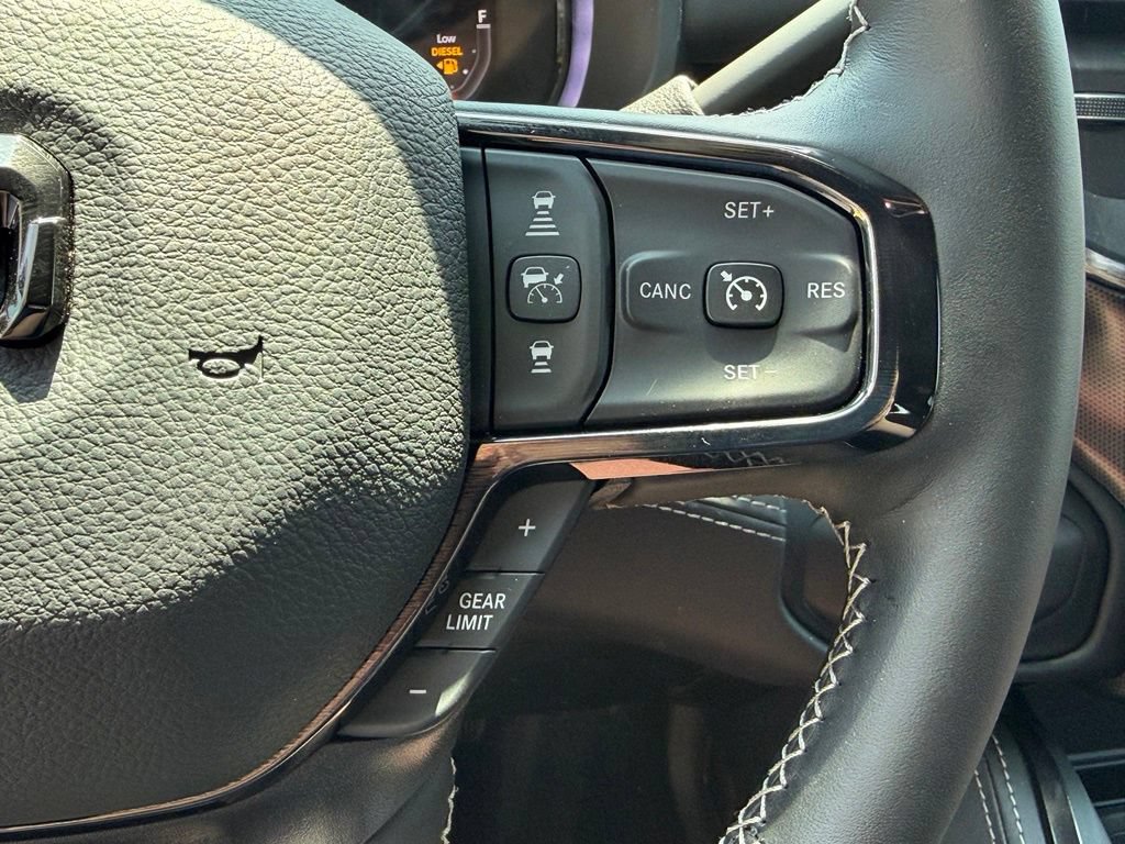 New 2026 RAM 2500 Limited AWD/4WD image 17