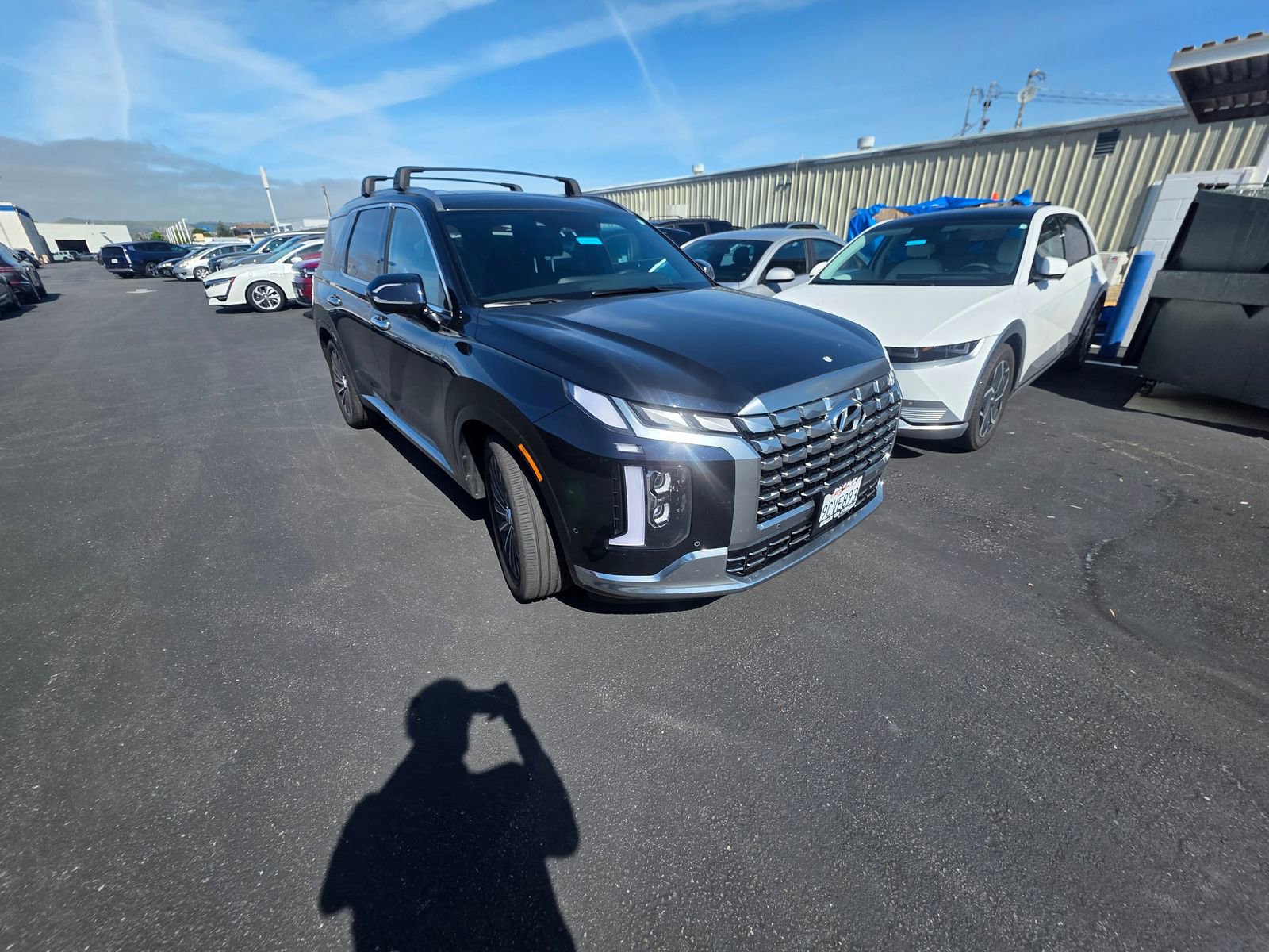 Used 2023 Hyundai Palisade Calligraphy FWD image 3