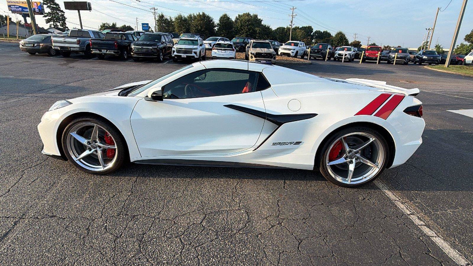 New 2027 Chevrolet Corvette Grand Sport w/ Stealth Interior Trim Package RWD image 12