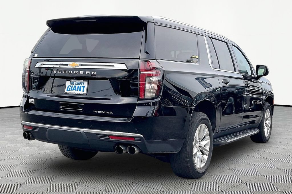 Used 2022 Chevrolet Suburban Premier AWD/4WD image 6