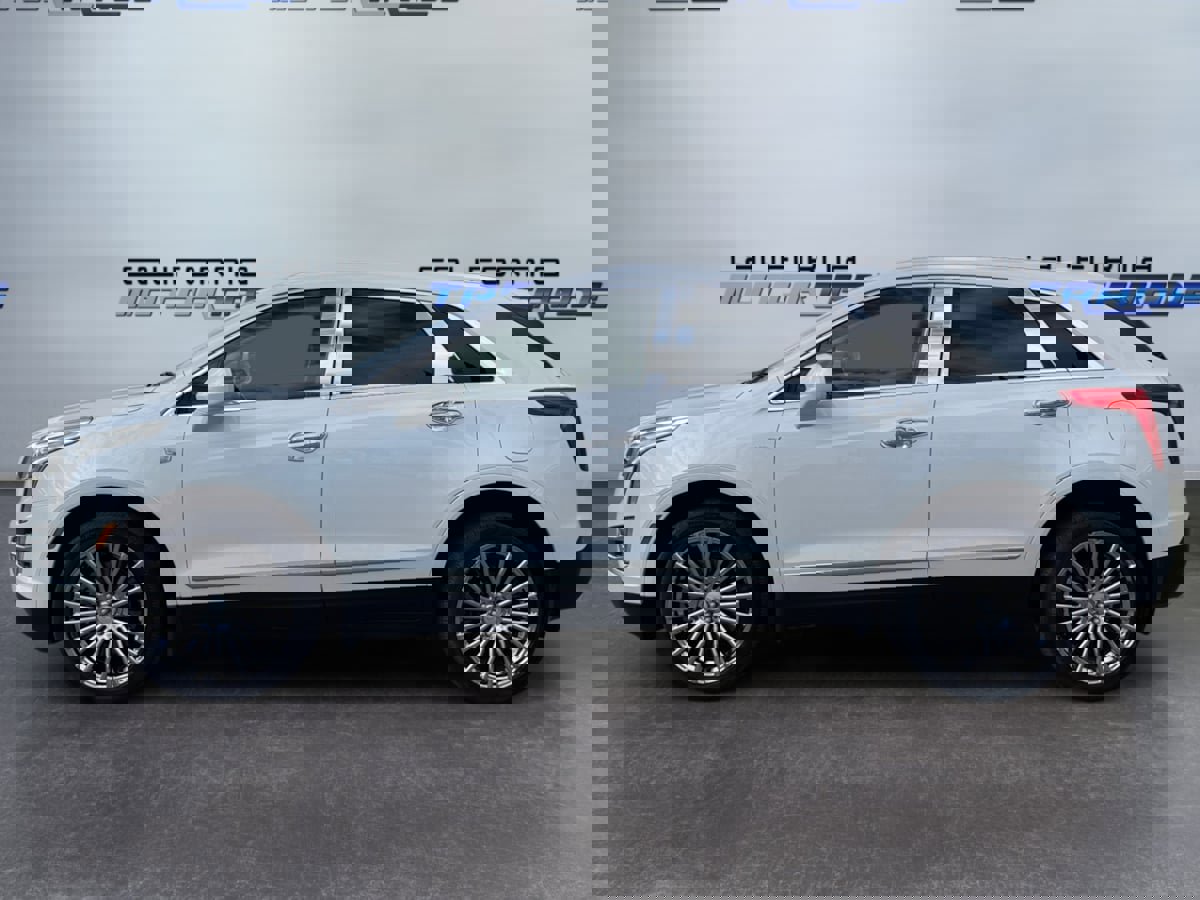 Used 2018 Cadillac XT5 Luxury w/ Driver Awareness Package image 8