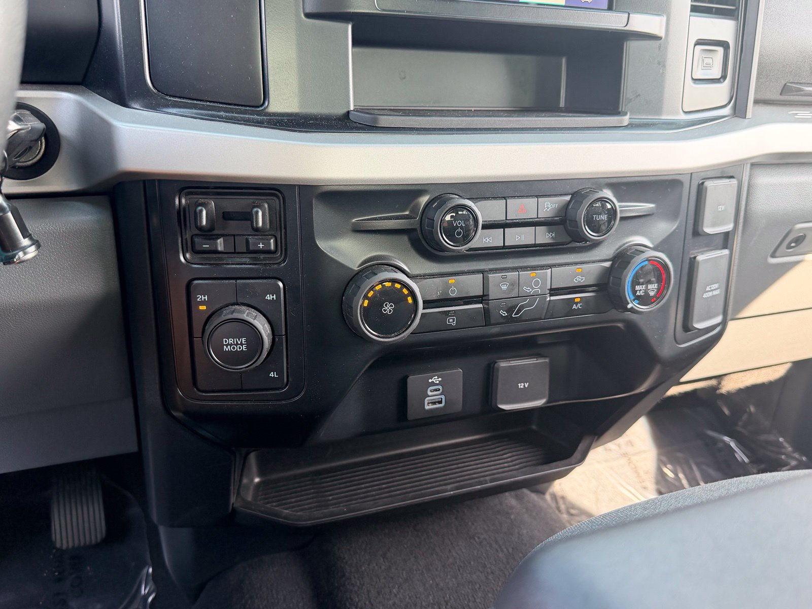 Used 2026 Ford F250 XLT AWD/4WD image 24