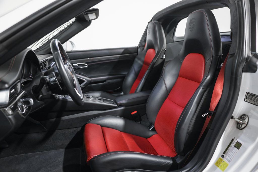 Used 2019 Porsche 911 Targa 4 GTS image 26
