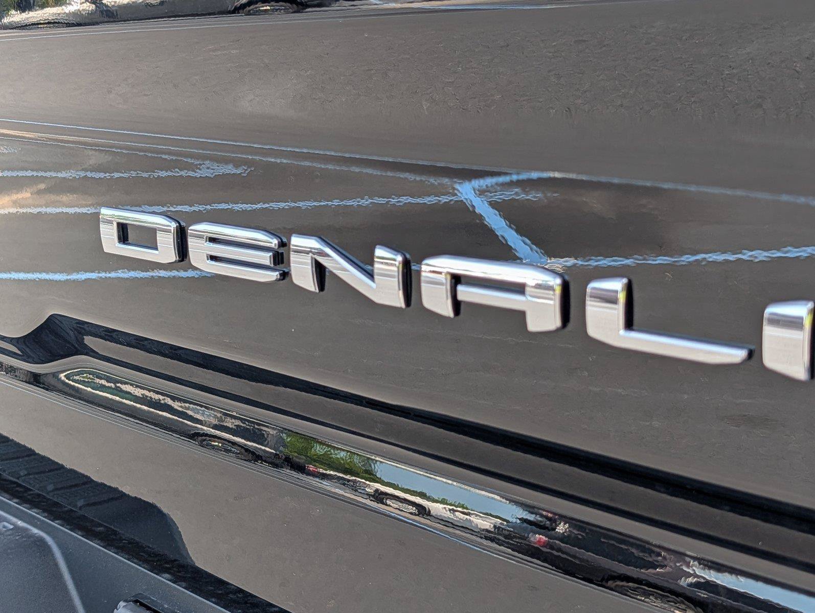 New 2026 GMC Sierra 2500 Denali w/ Denali Reserve Package AWD/4WD image 37