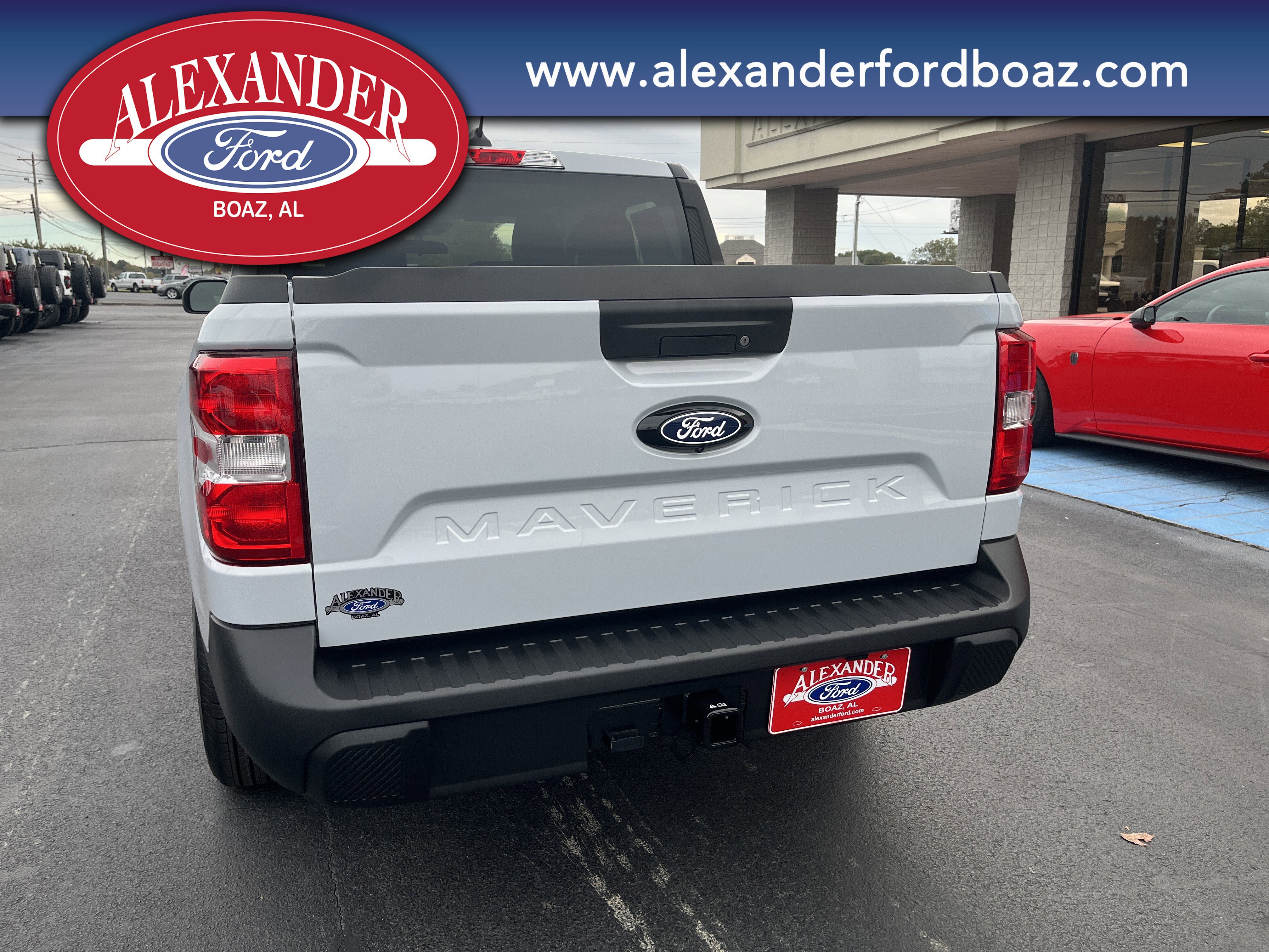 New 2025 Ford Maverick XL image 6